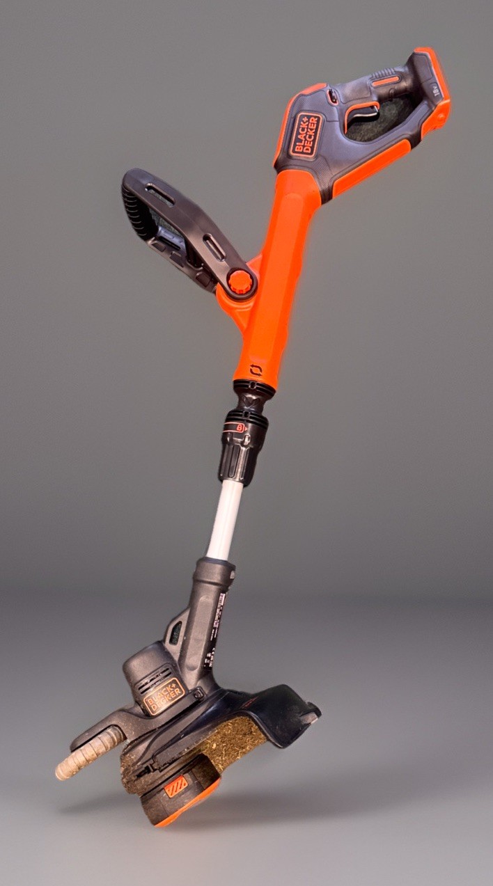 Black+ Decker 18V POWERCONNECT Cordless STRIMMER no battery STC1820PCB-XJ