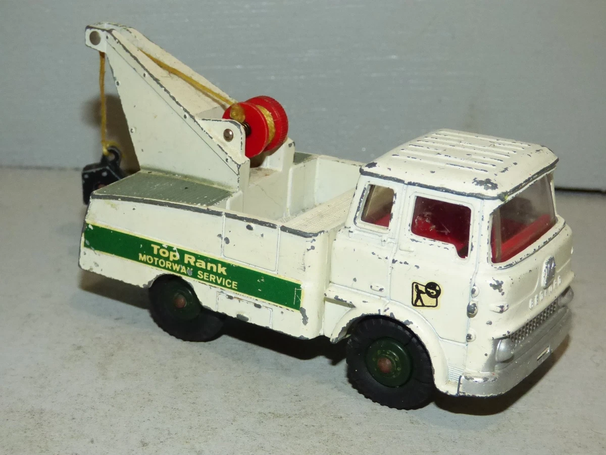 DINKY TOYS ENGLAND R 1/43 - Lot de 2 Berliet GAK Crash truck Depannage EUR 45,00 - FR