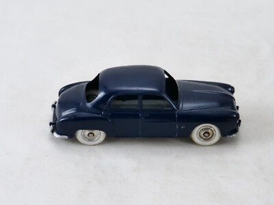 CIJ Ref. 3/51 Renault Frégate Amiral | AU JOUET PARISIEN CIJ Ref. 3/51 Renault Frégate Amiral | AU JOUET PARISIEN