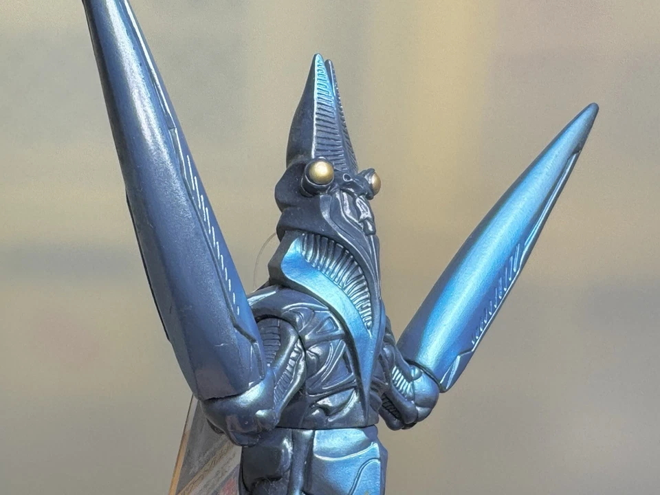 Figura Vinilo Suave Powered Alien Baltan Ultraman Powered Series BANDAI 1993 con etiqueta Foto 3 de 4