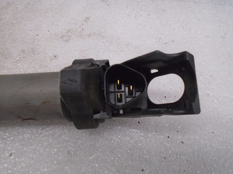 Bobina de encendido BMW 325Ci E46 2002-2005 Bosch 0221504100 OEM DK705421 Foto 3 de 4