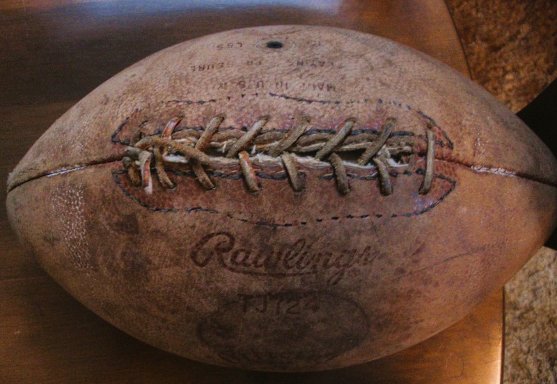 Vintage 1950's-60's RAWLINGS Gyro-metric TJ724 Genuine Cowhide Leather Football
