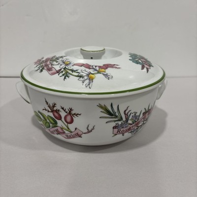 Royal Worcester Fine Porcelain Country Kitchen Covered Casserole 6.5 