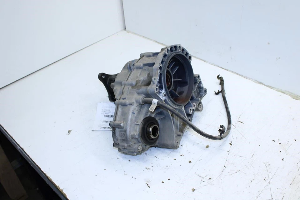 Ford Explorer Police 2020-2024 3,3 L AWD caja de transferencia 70 k L1M3-7A195-AE fabricante original Foto 2 de 4