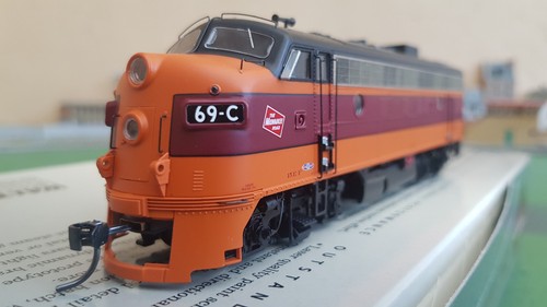 Proto 2000 HO Gauge EMD F7A diesel loco, 69-C, Milwaukee Road, DCC Sound, lights - Bild 2 von 14