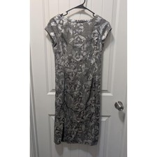 Floral Foil Printed Silver Gray Knee Length Sheath Dress Size 2 Work Career