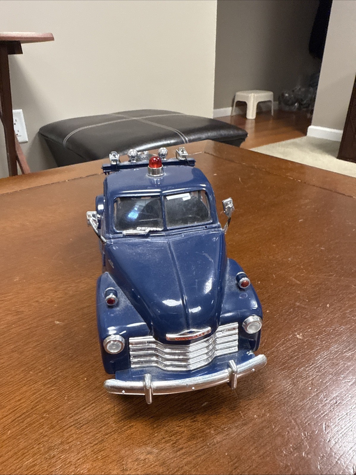Picture 2 of 4