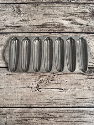 Wear Ever Aluminum Cornbread Pan Corn Sticks #2797 No Kernel Pattern