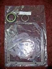 Muncie 4 Sp Truck Sm465 Gasket Set Oil Seal Input Seal 304-55