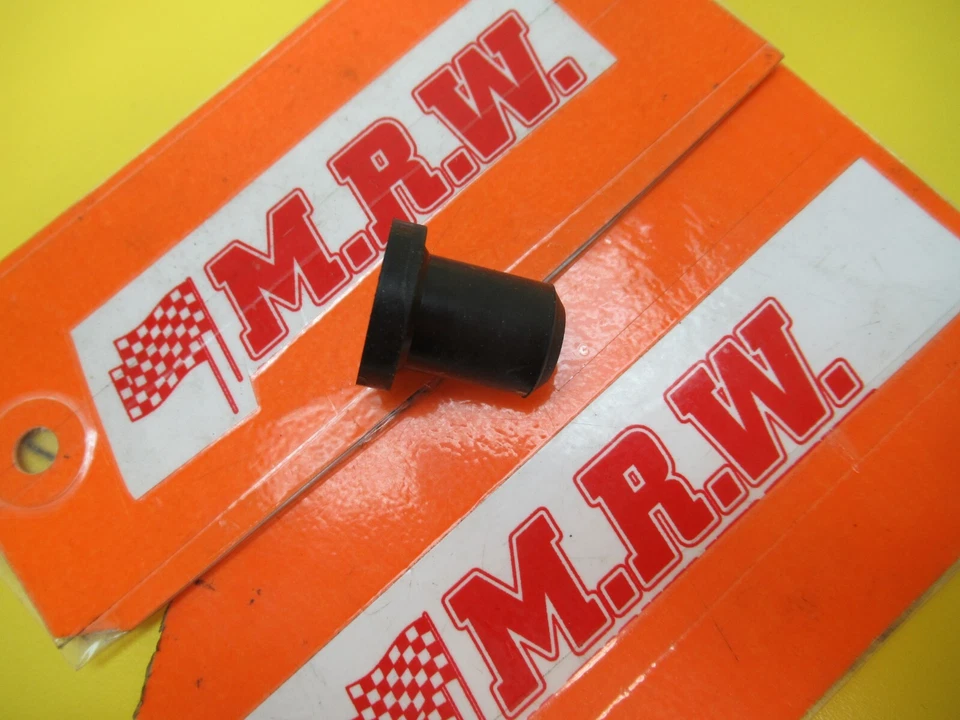 CONDENSADOR DE AIRE ACONDICIONADO GOMA GROMET BUJE COJÍN INFERIOR para LEXUS NX200t NX300 Foto 3 de 4