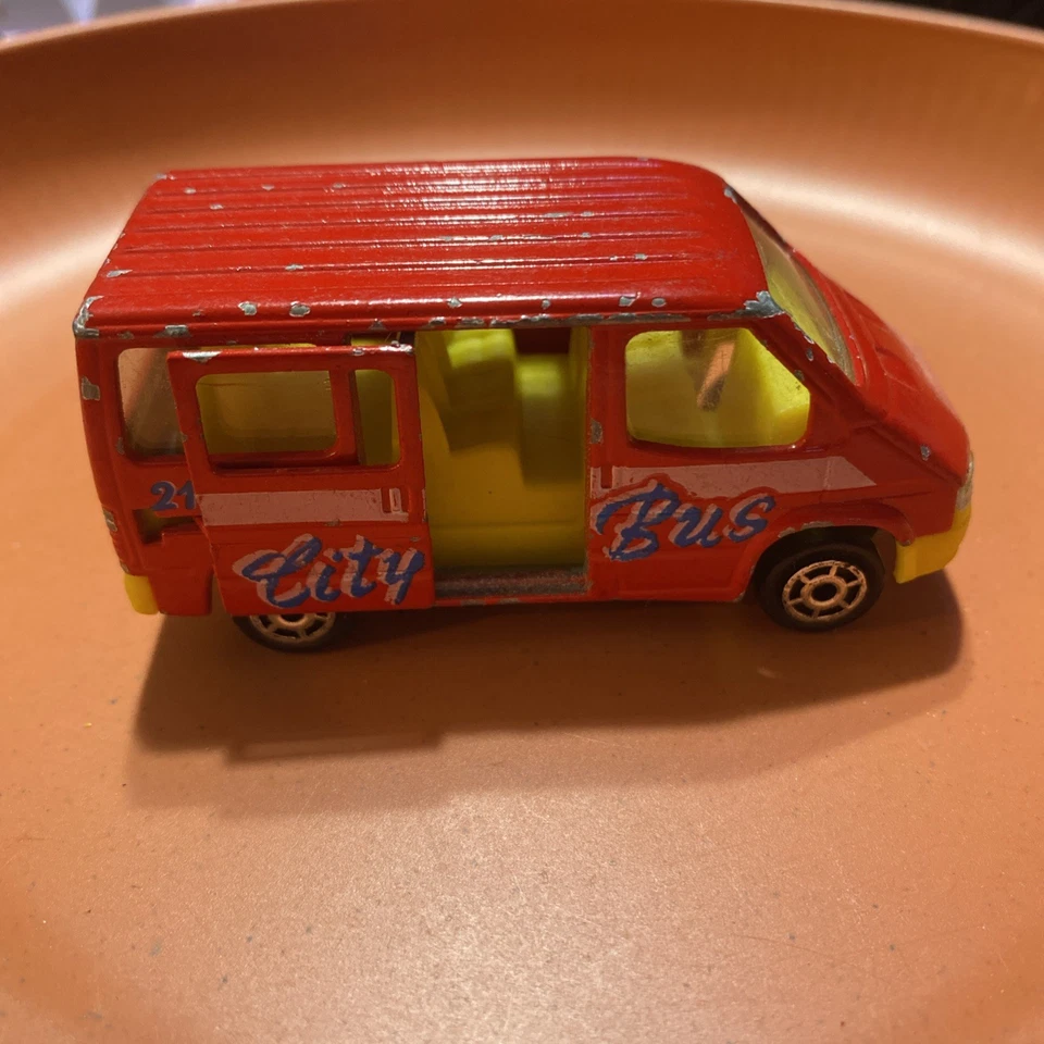 *MAJORETTE* City Bus 福特 Transit 压铸模型编号 243 — 第 2/4 张图片