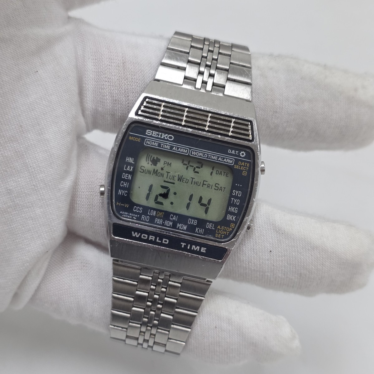 Vintage Retro Seiko Atlas World Time A239-502A Digital Quartz Mens