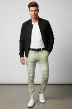 CASUAL PANTS IN SOFT COLORS