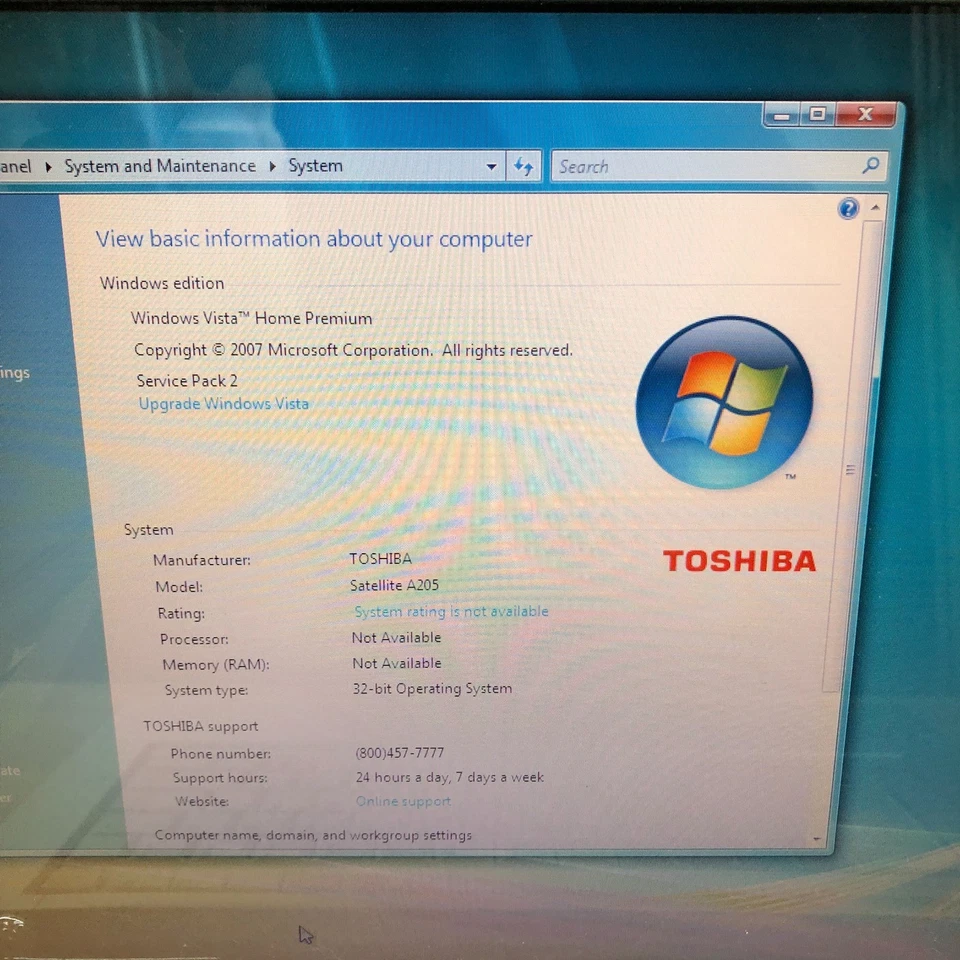 Portátil retro para juegos Toshiba Satellite Intel Core 2 CPU 2 GB RAM (Windows Vista) Foto 2 de 4