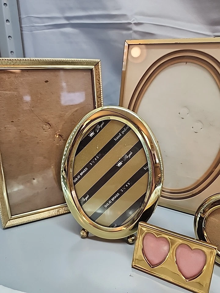 LOTE DE 9 MARCOS DE FOTOS VINTAGE DE LATÓN DORADO METAL (TAMAÑOS SURTIDOS) Foto 2 de 4