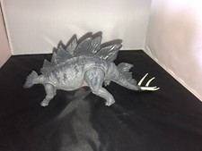 2017 Jurassic World Stegosaurus Dinosaur Figure Action Attack JW Jurassic Park