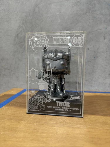 CHASE Die-cast Thor Funko Shop Exclusive, Marvel Funko Die Cast Chase Figure