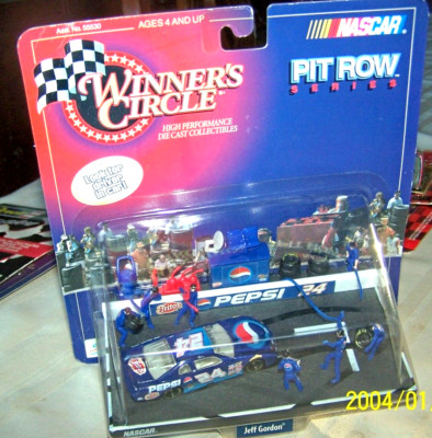 1998 Kenner Pit Reihe Pepsi Jeff Gordon Winner's Circle 1/64
