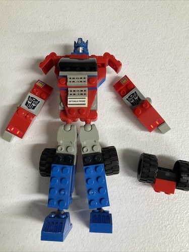 KRE-O Transformers #31143 Optimus Prime - Picture 2 of 3