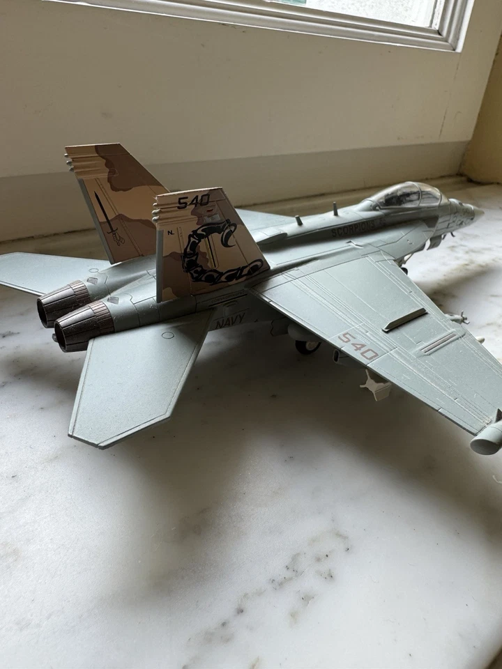 Hobby Master E/A-18 Growler 1/72 - Immagine 4 di 4