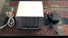 TerraMaster F4-210 4-Bay Diskless NAS Hot Swap Ethernet USB 3.0 Silver 2GB