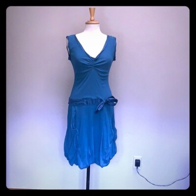 Max & Co Blue Drop waist V neck mesh lined with silk cute dress