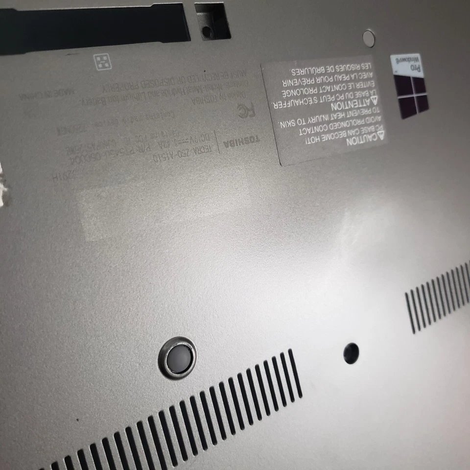 Portátil Toshiba Tecra serie Z50-A base inferior GM903661912A Foto 2 de 4