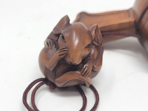 Inro, Tsuge, Ratte auf Hammer, zarte Buchsbaumschnitzerei aus Japan - Bild 4 von 12