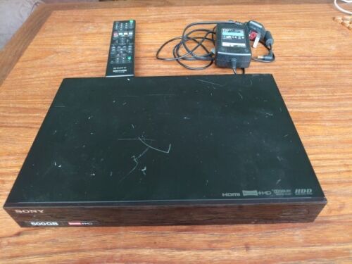 Sony SVR-HDT 500 Freeview HD Twin Tuner Recorder with remote,   Power Supply - Afbeelding 1 van 1
