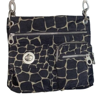 Baggallini Big Sydney Crossbody Bag Giraffe Print Nylon Organizer Large 