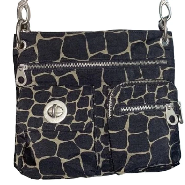 Baggallini Big Sydney Crossbody Bag Giraffe Print Nylon Organizer Large