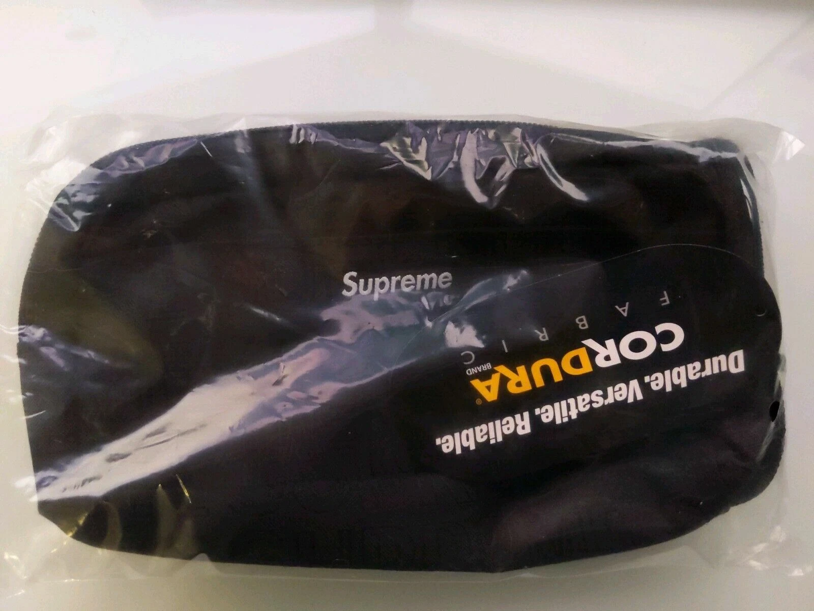Pochette organisatrice Supreme SS19 noire / Neuve avec étiquette et scellée