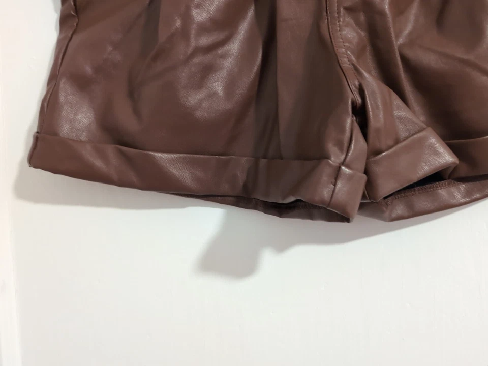 Madden NYC Pantalones Cortos Mujer L Marrón Imitación Cuero Bolsa de Papel tiro alto Foto 3 de 4