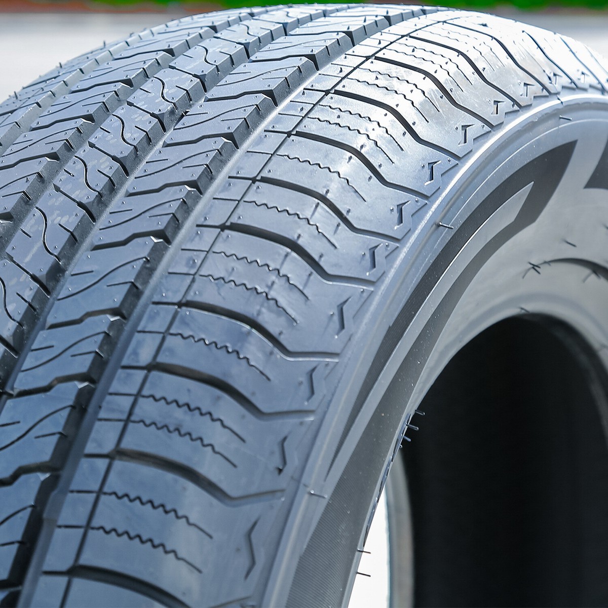 Tire Goodride Cross Legend SU320 245/55R18 103V AS A/S All Season Tire Goodride Cross Legend SU320 245/55R18 103V AS A/S All Season