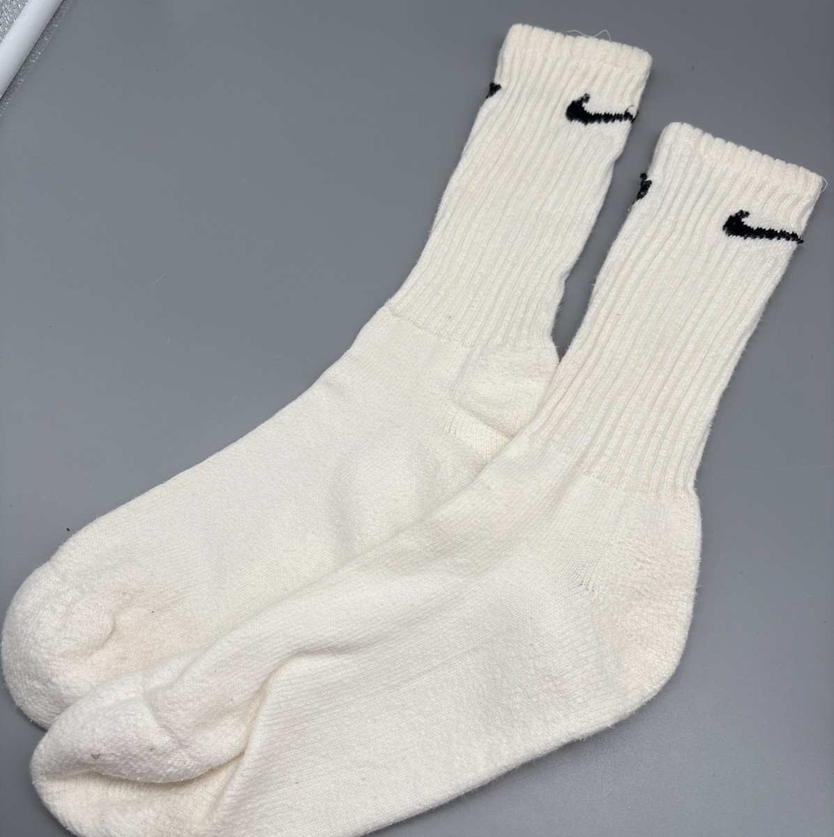 nike mid cut crew socks