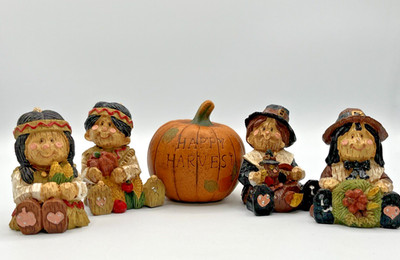 Vintage Spains Philadelphia Thanksgiving Resin Figures Pilgrims Native Pumpkin