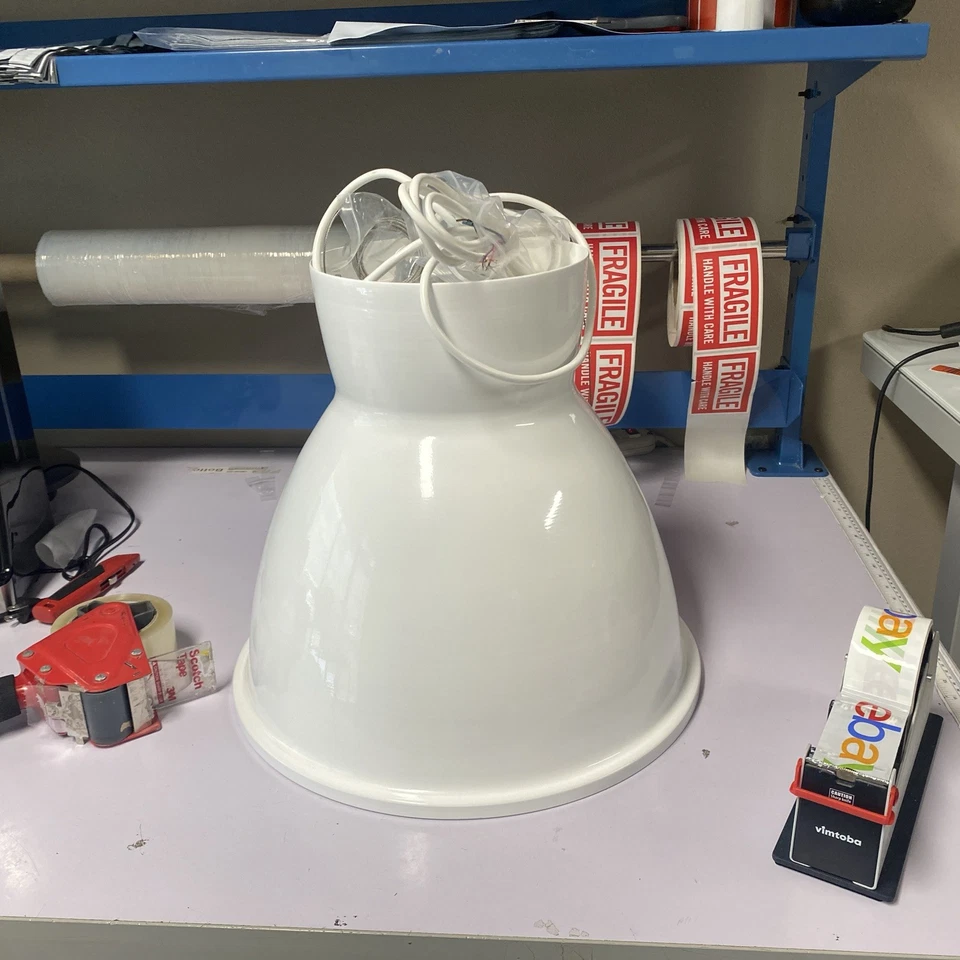 Lámpara colgante LED de grado industrial Bock BGL17 17" 12000LM accesorio comercial Foto 3 de 4