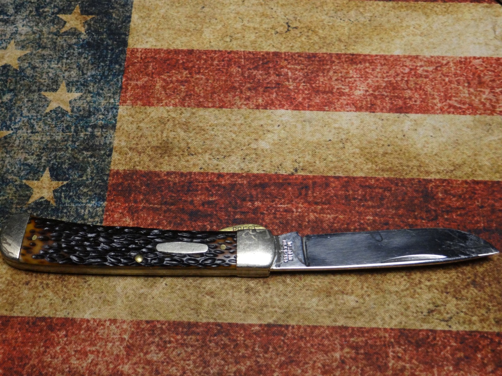 Vintage Western USA S-693 Single Blade Pocket Knife Trapper
