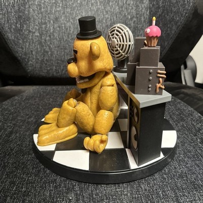 Funko FNAF Five Nights at Freddy's Golden Freddy 10 Anniversary