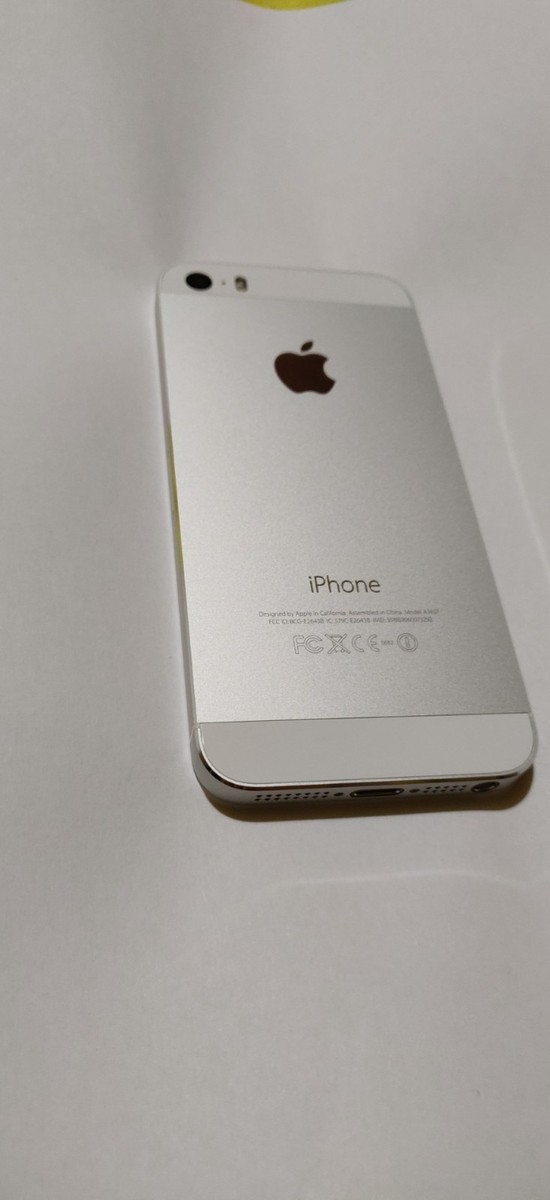 Apple iphone 5s -16gb - unlocked- white/silver- ME433B/A -mint