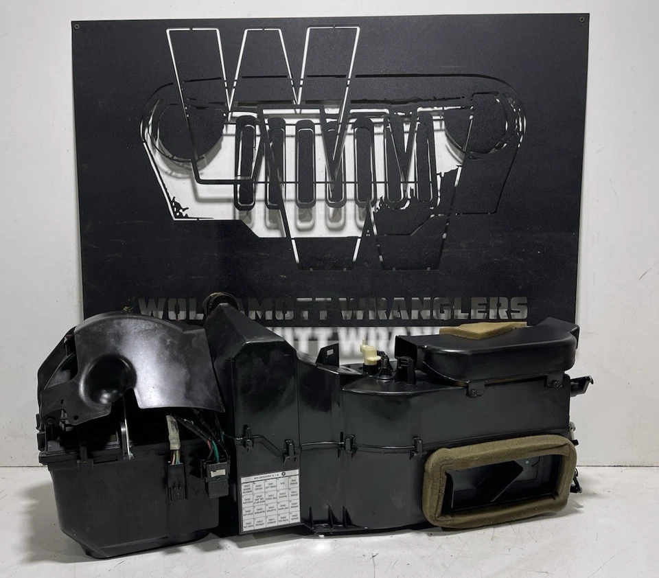 97-98 Jeep TJ Wrangler нагреватель сердечник корпус коробка в сборе с AC 55115210 OEM CC 41 - Изображение 2 из 4