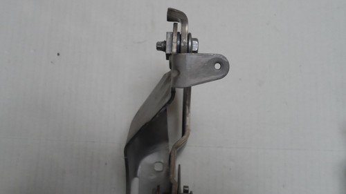 Mercedes Benz A 2058800928 Right Side Hood Hinge - Picture 8 of 9