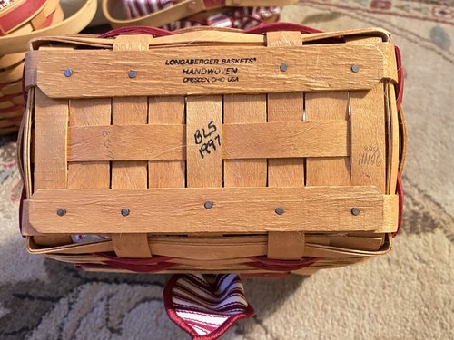 Set 4 Longaberger Baskets (1994-1997) With Liners & Protectors - Picture 16 of 17