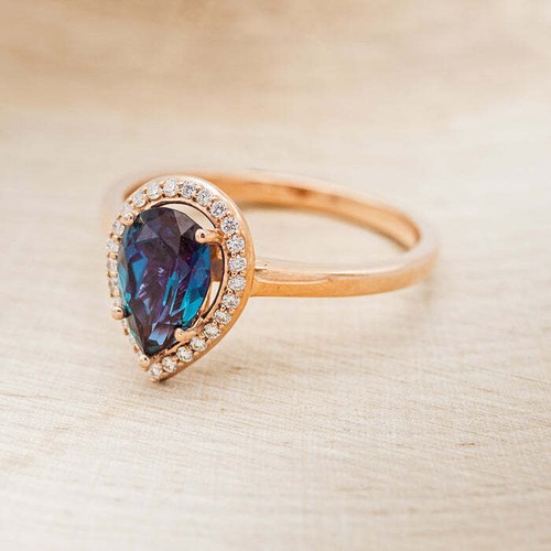 14k Rose Gold Lab Grown Alexandrite Diamond Halo Engagement Ring - 第 3/4 張圖片