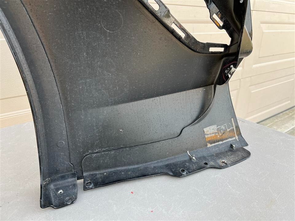 2016-2019 16 17 18 19 Chevrolet Corvette ZR1 Right Hand Fender OEM