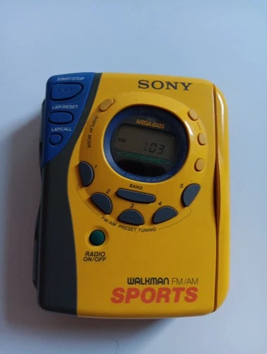 Vintage Sony Walkman Sports AM/FM Radio Cassette Player WM-FS493 TESTED WORKING