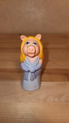 Fisher Price Muppets Miss Piggy 3.5-inch Finger Stick Puppet 1976-1978 Vintage