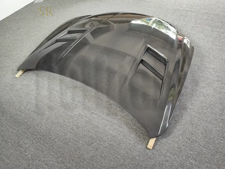 Cubierta de capó ventilada de fibra de carbono real para Maserati Ghibli 2014-2024 Foto 3 de 4