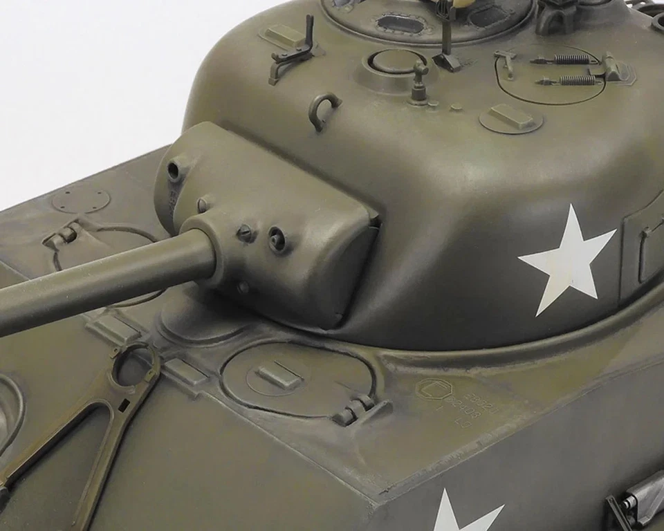 Tamiya 1/16 M4 Sherman 105mm Howitzer Scale Electric RC Tank TAM56048 - Image 2 of 4