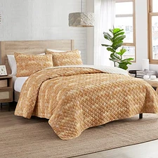  - Quilt Set, 3-Piece Medallion Bedding with Matching Shams, King Panther Gold